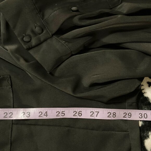 TORRID Plus-size black button-down 3/4th sleeve shirt ~ Goth 3X 4X silky blouse - Picture 6 of 13